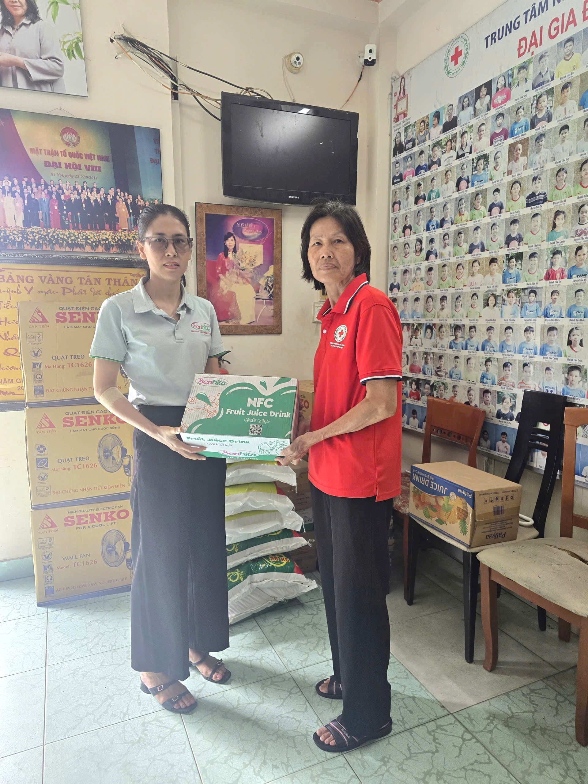SENBITA Shares Care and Kindness at Que Huong Humanitarian Center 2
